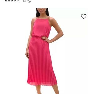 PINK💗💗💗 pleated dress  flowing with back zipper 👗 SIZE 2.  SAM EDELMAN